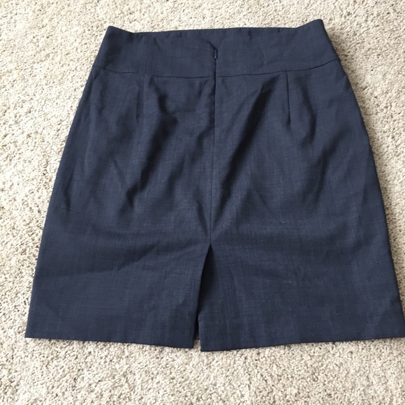 Banana Republic Skirt - Picture 3 of 4